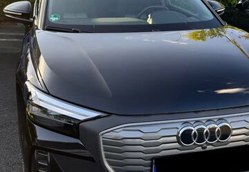 Audi Q4 e-tron 40.000 km 24.900 &euro; Solingen 42653
