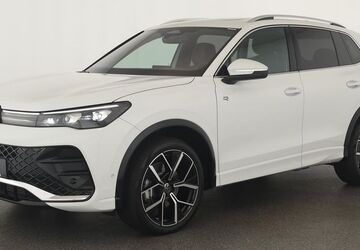 VW Tiguan 26.900 km 47.384 &euro; Düsseldorf 40233