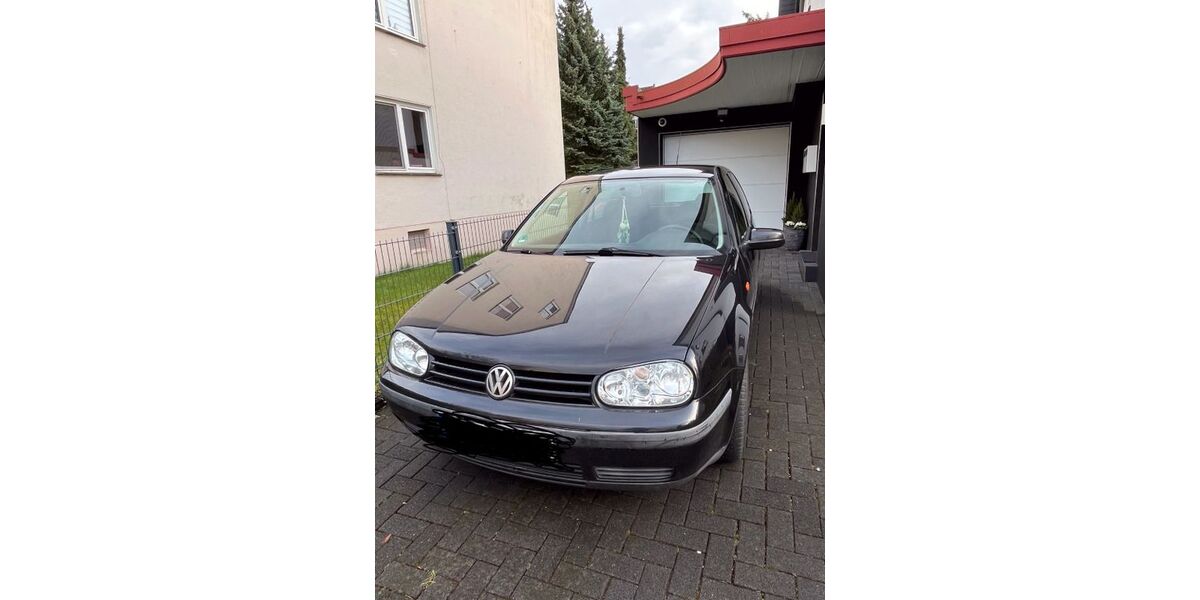 VW Golf 243.000 km 1.100 &euro; Wuppertal 42389