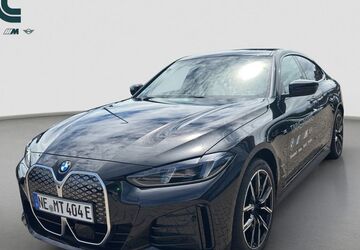 BMW i4 3.998 km 61.390 &euro; Neuss 41460