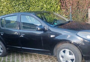 Dacia Sandero 181.500 km 2.800 &euro; Leichlingen 42799
