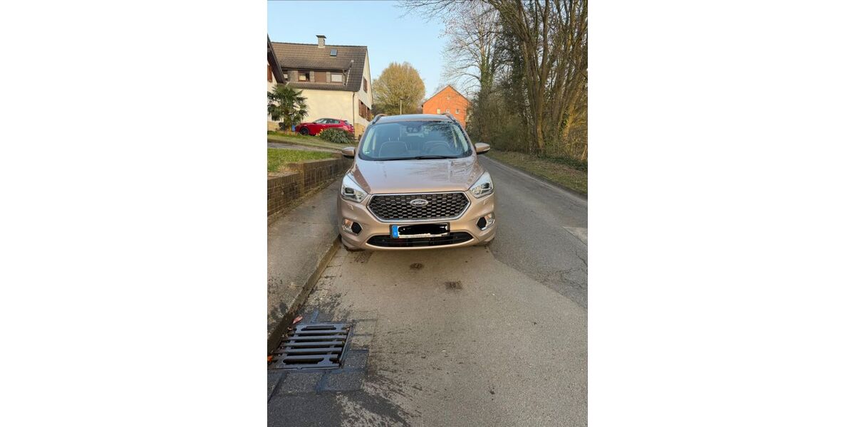 Ford Kuga 69.000 km 17.400 &euro; Solingen 42657