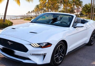 Ford Mustang 124.000 km 20.900 &euro; Neuss 41468