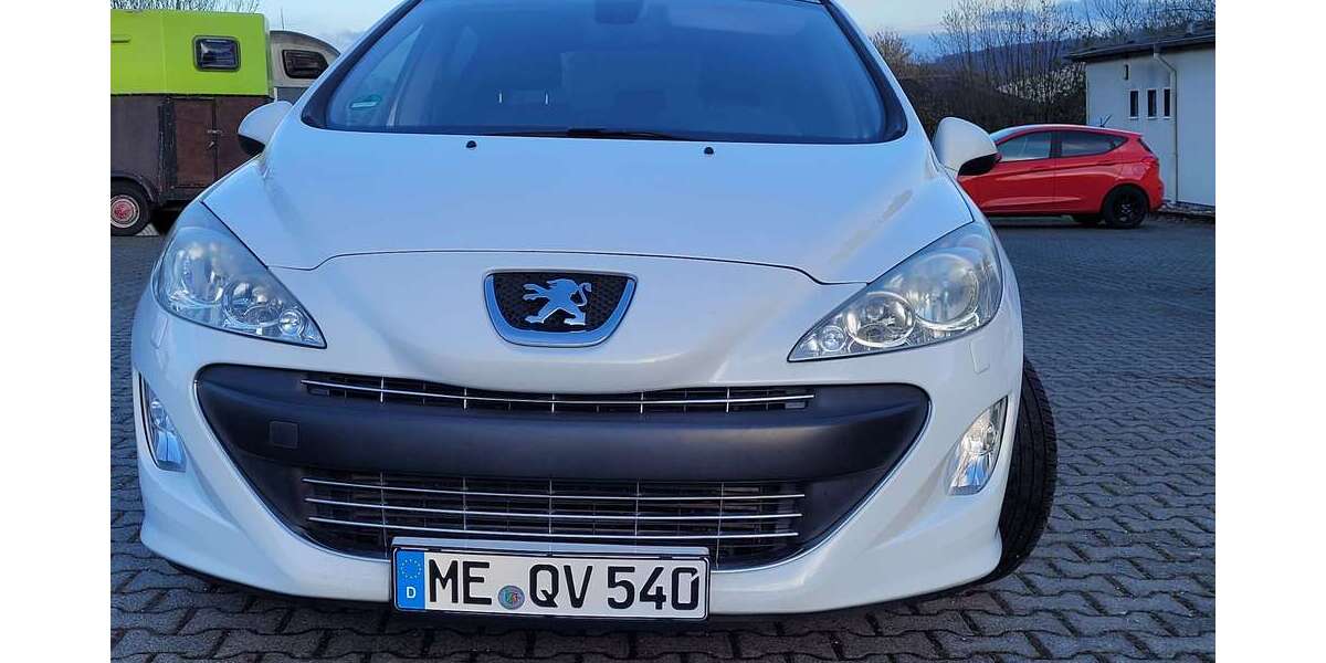 Peugeot 308 96.000 km 6.800 &euro; Velbert 42551