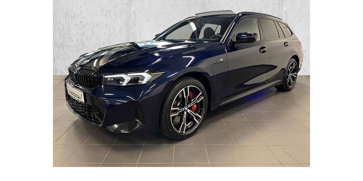 BMW 330 26.606 km 51.870 &euro; Solingen 42719