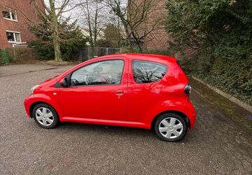 Toyota Aygo (X) 122.000 km 3.450 &euro; Düsseldorf 40476
