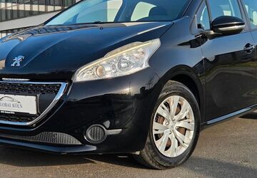 Peugeot 208 98.000 km 5.800 &euro; Köln (Ostheim) 51107