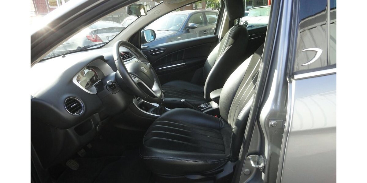 Lancia Delta Oro 1,9d 140 KW HU11/27 Klimatr+Navi+Leder 167.000 km 4.990 &euro; Neuss 41462