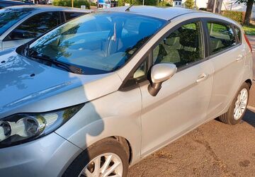 Ford Fiesta 163.000 km 2.900 &euro; Köln 51069