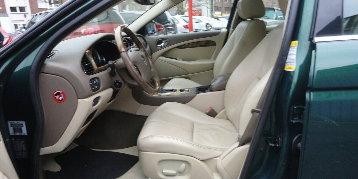Jaguar S-Type 3.0 V6 Executive Autom Leder Navi Xenon 114.000 km 9.999 &euro; Neuss 41462