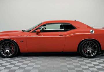 Dodge Challenger 39.645 km 46.700 &euro; Radevormwald 42477