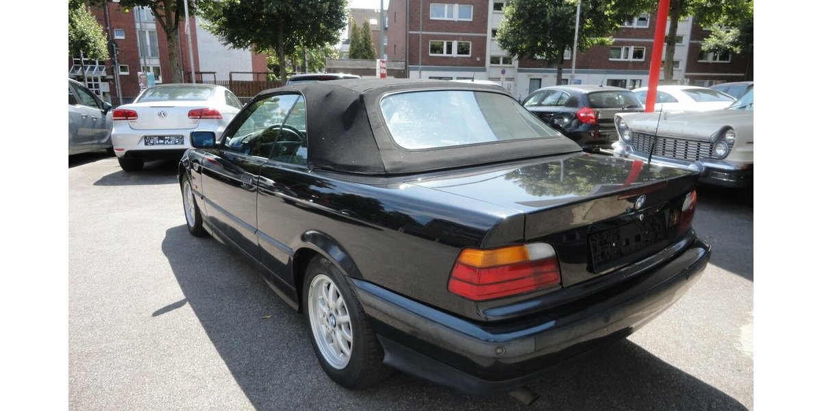 BMW 318i Exclusiv Edition Klimatr.Leder SHZ PDC 220.000 km 5.900 &euro; Neuss 41462