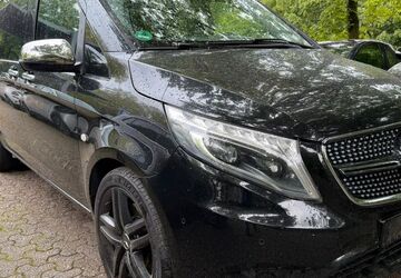 Mercedes-Benz Vito 179.000 km 25.000 &euro; Köln (Ostheim) 51107