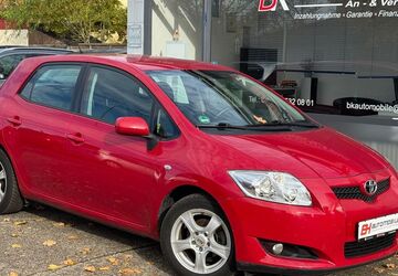 Toyota Auris 96.000 km 5.290 &euro; Neuss 41462