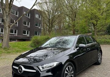 Mercedes-Benz A 180 82.800 km 20.999 &euro; Düsseldorf 45481