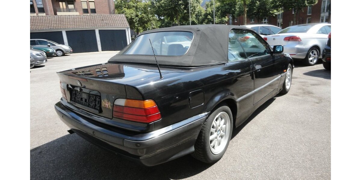 BMW 318i Exclusiv Edition Klimatr.Leder SHZ PDC 220.000 km 5.900 &euro; Neuss 41462