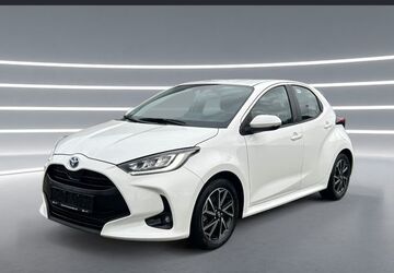 Toyota Yaris 20.679 km 21.990 &euro; Köln 51149