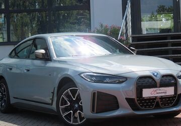 BMW i4 49.541 km 43.900 &euro; Neuss 41469