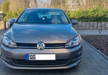VW Golf 130.000 km 11.000 &euro; Solingen 42655
