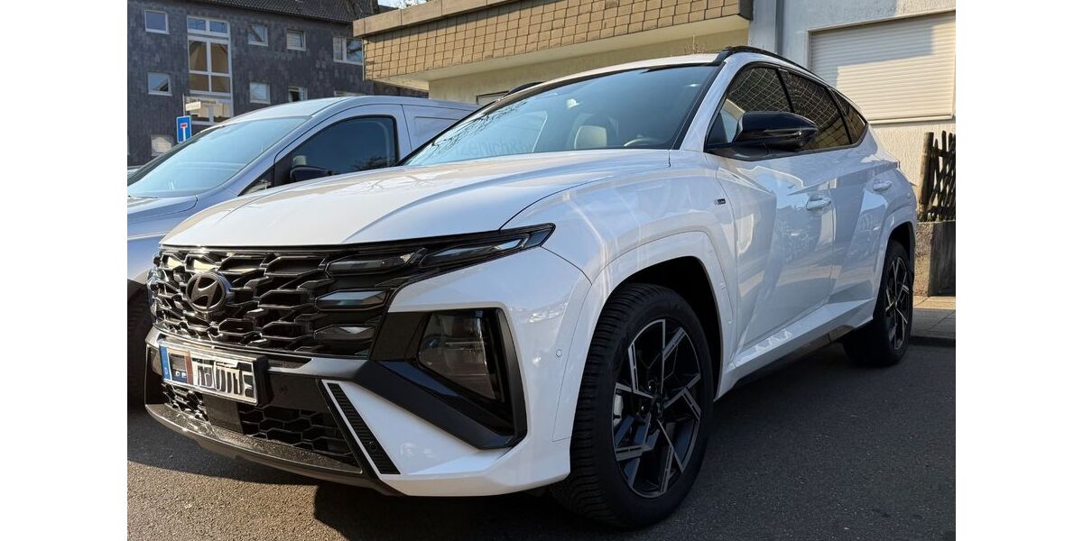 Hyundai TUCSON 6.200 km 37.700 &euro; Velbert-Neviges 42553