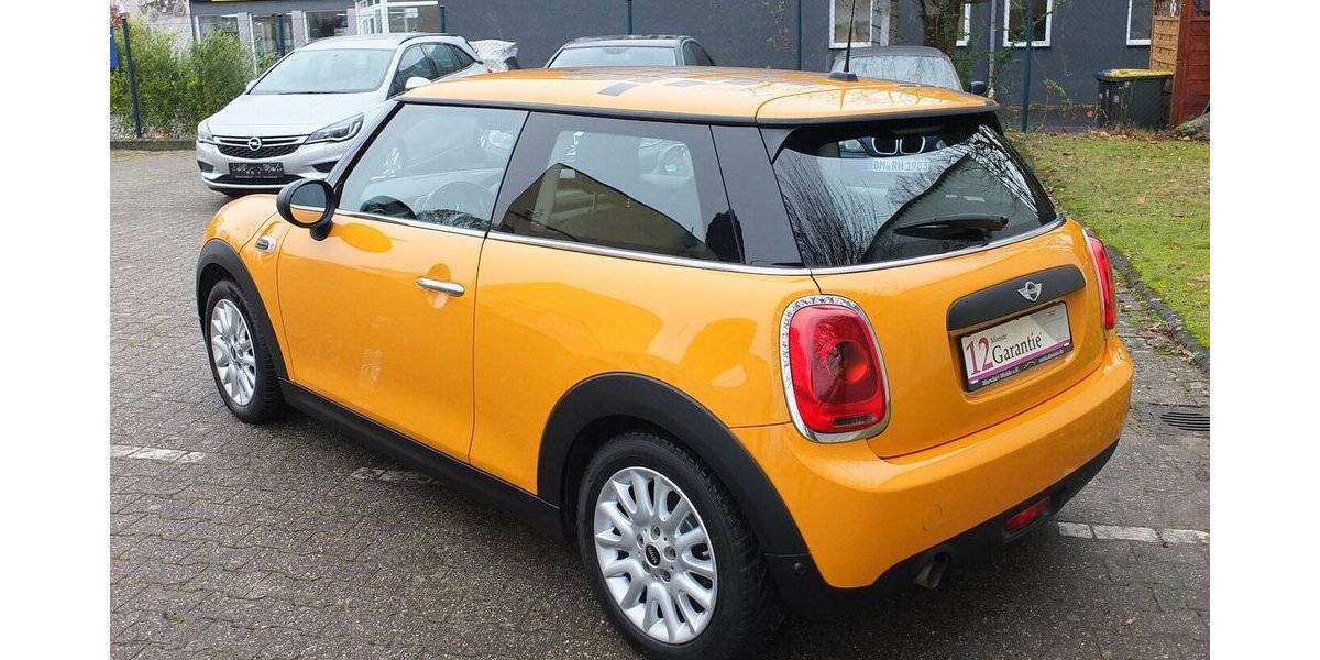 Mini One D KLIMAAUTOMATIK PDC SITZHEIZUNG WINTERREIFEN 122.875 km 8.904 &euro; Köln 50858