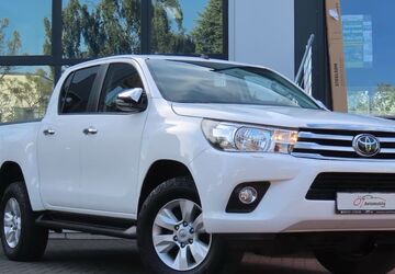 Toyota Hilux 266.352 km 23.900 &euro; Neuss 41469