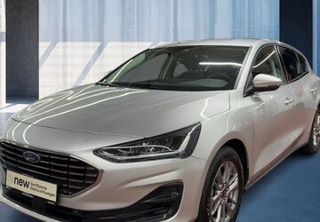 Ford Focus 34.223 km 17.912 &euro; Köln 50939