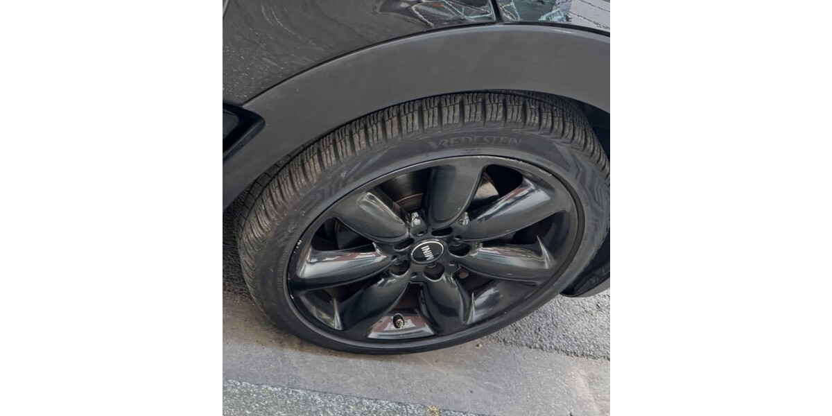 Mini Clubman 101.409 km 12.800 &euro; Köln 50667