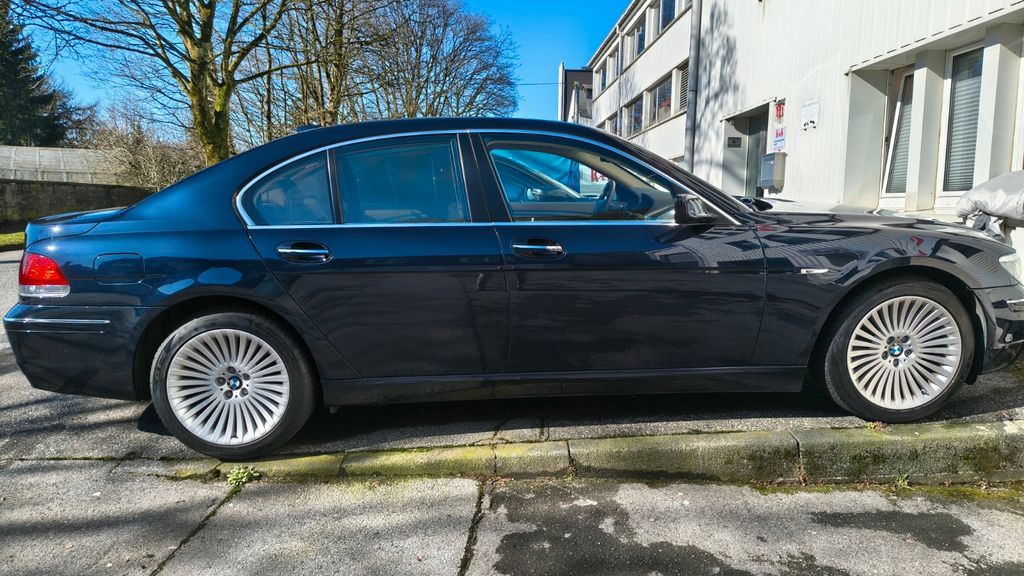BMW 750 149.600 km 9.950 &euro; Wuppertal 42349