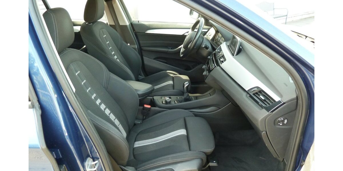 BMW X1 18 D X drive Avantage Sportsitzei AHK PDC DAB 188.000 km 15.900 &euro; Ratingen 40885