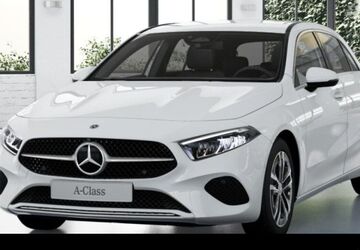 Mercedes-Benz A 180 9.900 km 38.290 &euro; Düsseldorf 40470
