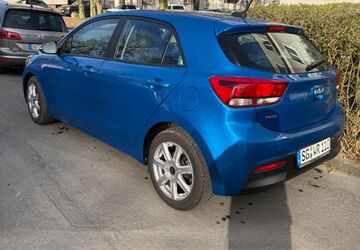 Kia Rio 38.000 km 11.100 &euro; Solingen 42659