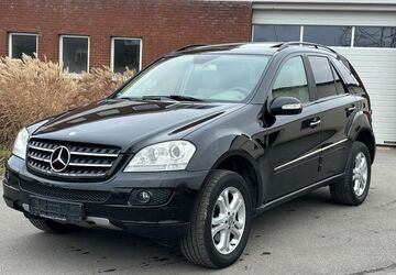 Mercedes-Benz ML 320 282.000 km 7.490 &euro; Neuss 41460