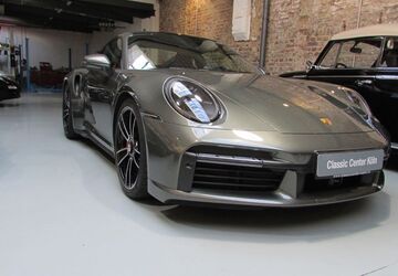 Porsche 992 18.500 km 189.992 &euro; Köln 50676