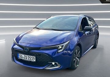 Toyota Corolla 9.000 km 33.590 &euro; Remscheid 42859