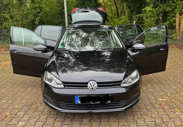 VW Golf 196.000 km 11.400 &euro; Solingen 42657
