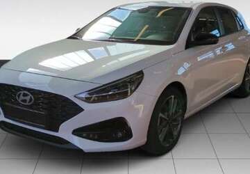 Hyundai i30 21.821 km 21.640 &euro; Neuss 41464