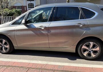 BMW 218 Active Tourer 33.000 km 22.990 &euro; Köln 50935