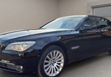 BMW 750 79.325 km 23.990 &euro; Düsseldorf 40235
