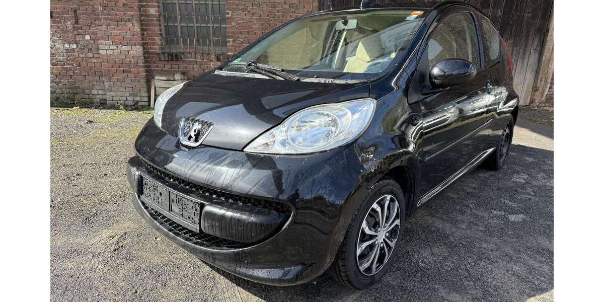 Peugeot 107 180.823 km 2.490 &euro; Remscheid 42857
