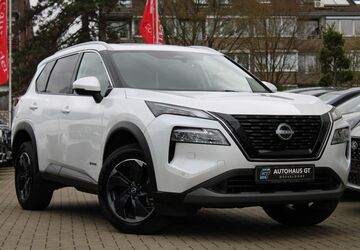 Nissan X-Trail 9.987 km 33.999 &euro; Düsseldorf 40625