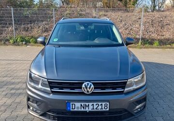 VW Tiguan 107.000 km 21.500 &euro; Düsseldorf 40472