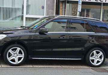 Mercedes-Benz ML 350 223.000 km 19.500 &euro; wuppertal 42119
