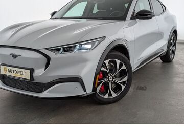 Ford Mustang Mach-E 30.200 km 27.260 &euro; Düsseldorf 40599