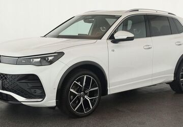 VW Tiguan 18.300 km 40.884 &euro; Düsseldorf 40233