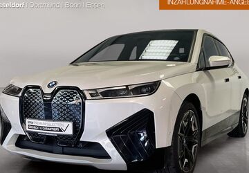 BMW iX 30.497 km 45.999 &euro; Düsseldorf 40237