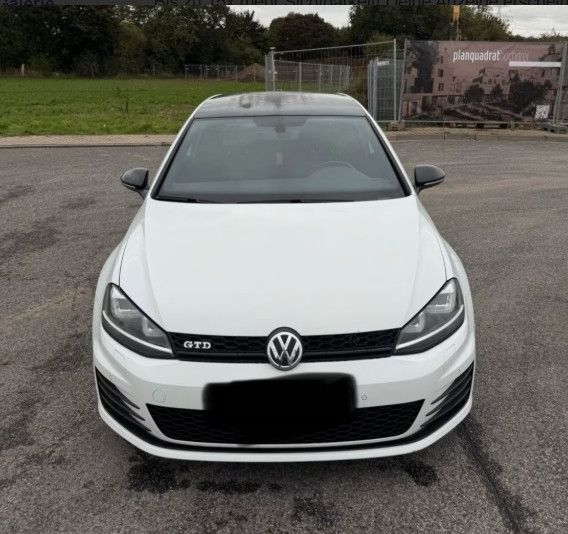 VW Golf 215.000 km 11.000 &euro; Remscheid 42897