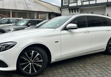 Mercedes-Benz E 300 139.523 km 22.900 &euro; Wuppertal 42117