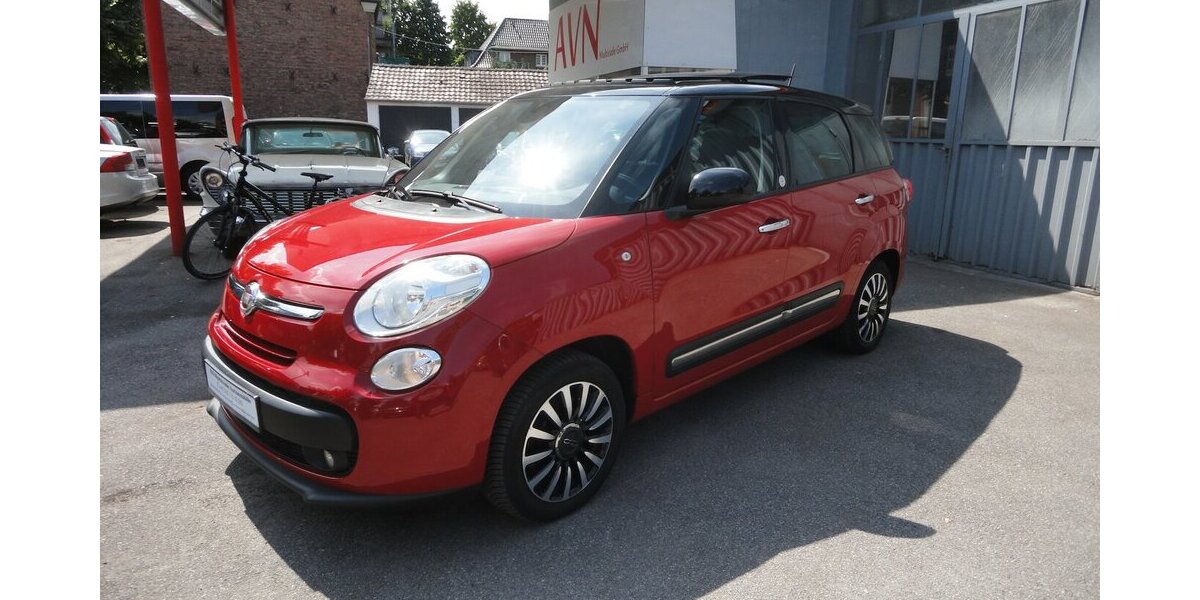 Fiat 500L 1.6D Living Navi+PanoSdach+kamera+Klimatr 158.000 km 8.399 &euro; Neuss 41462