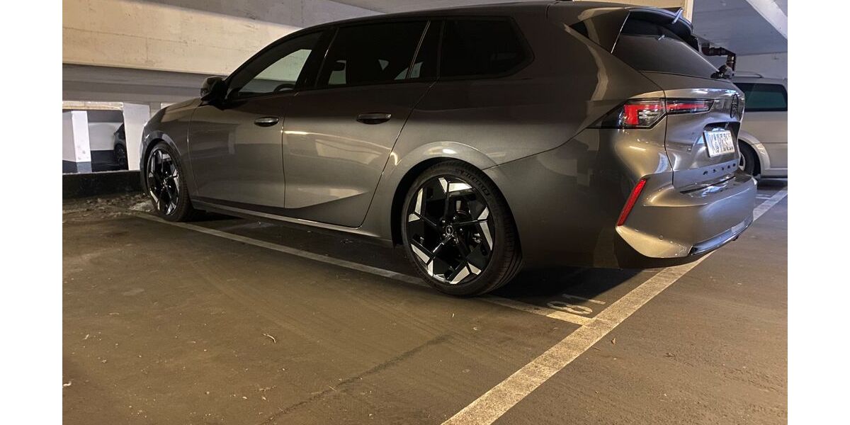 Opel Astra 39.500 km 22.999 &euro; Köln 50765